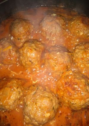 Una foto de Unas ricas albóndigas para los tallarines😋