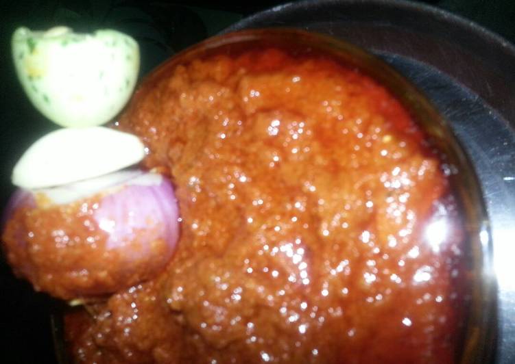 Guide to Prepare Lahsun kachri chutney