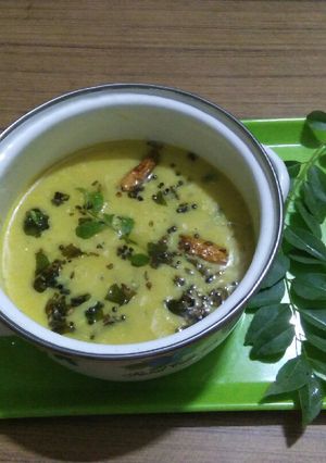 A picture of Lobiya kadhi.