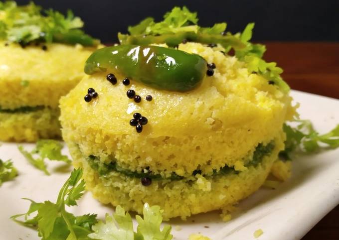 Sandwich Dhokla Recipe by Tanushri Paul - Cookpad