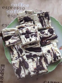 Túró rudi szelet sütés nélkül recept fotója