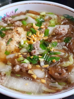 Hình của món Miến tỏi đen nấu thịt.