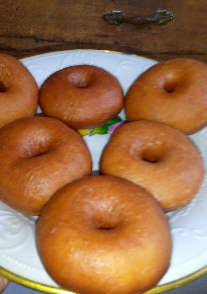 A picture of Soft and fluffy doughnuts 🤩😋.