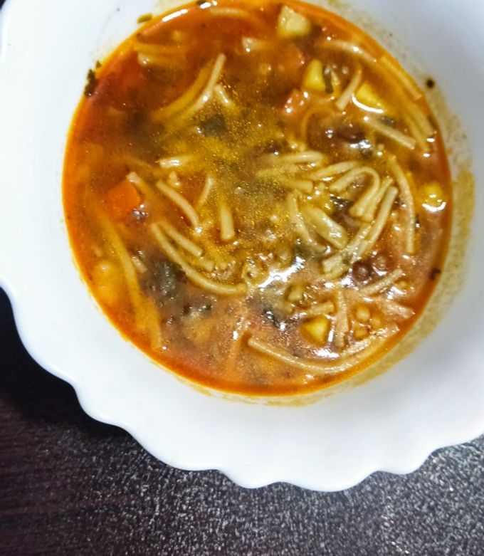 عکسی از دستور سوپ رشته