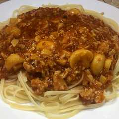 A picture of Pasta Bolognese.