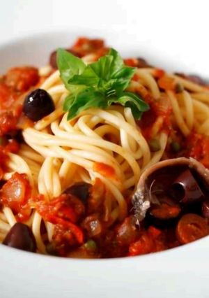 Una foto de Pasta Puttanesca