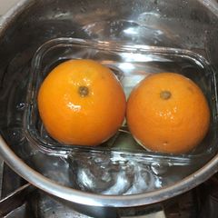 A picture of Double-boiled orange.