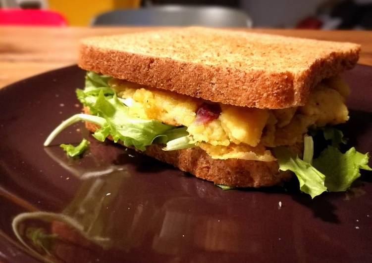 Club sandwich con frittatina vegan