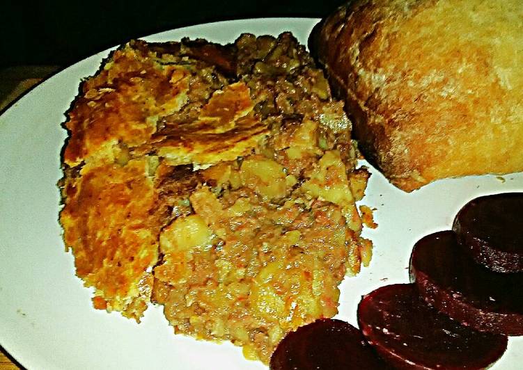 Tex's Meat & 'Tator Pie ππ²π¬π§