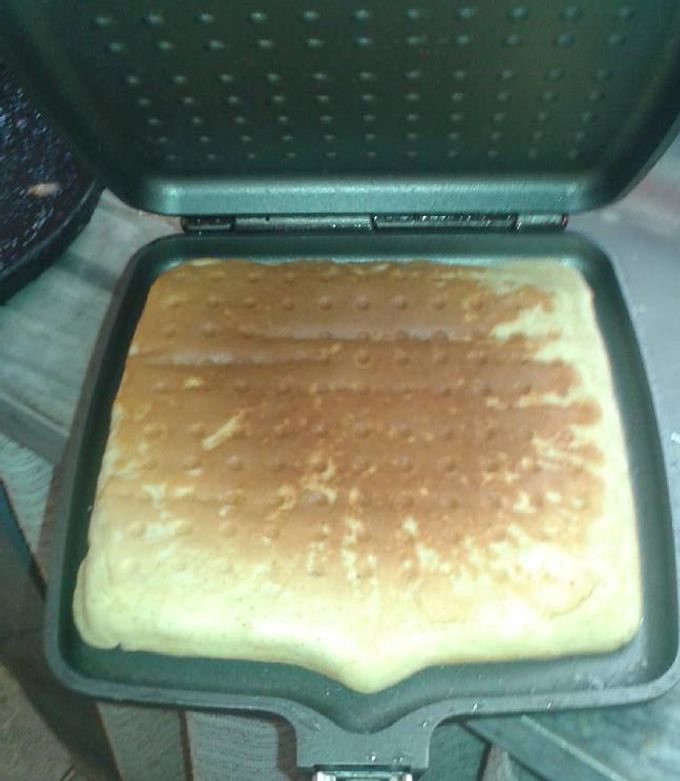 Una foto de Waffles en la tostadora o sandwichera essen