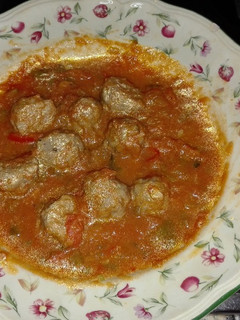 Una foto de Albóndigas con pisto hechas en thermomix