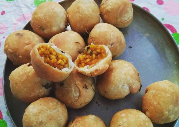 Moong daal khasta kachori Recipe by Garima Bajoria - Cookpad