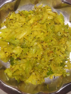કોબીજનો સંભારો(Cabbage sambharo recipe in Gujarati) રેસીપી મુખ્ય ફોટો