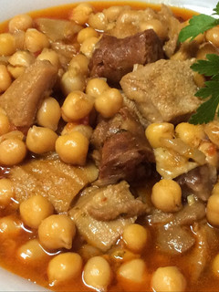 Una foto de Garbanzos con callos