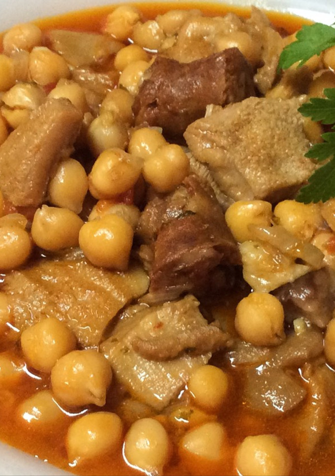 Una foto de Garbanzos con callos