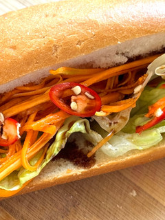 Hình của món Bánh Mì Chay Kẹp Rau Củ Đơn Giản.