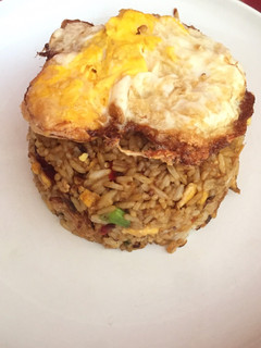 Foto resep Nasi goreng telur ceplok