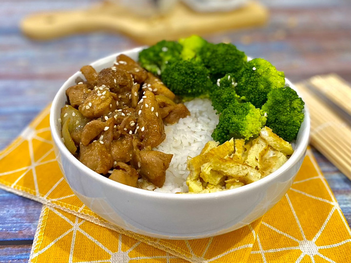 Cara Gampang Menyiapkan Chicken Teriyaki with Broccoli, Lezat