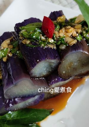 夏日小菜同樂會-涼拌塔香醬蒜茄子 的食譜成品照片