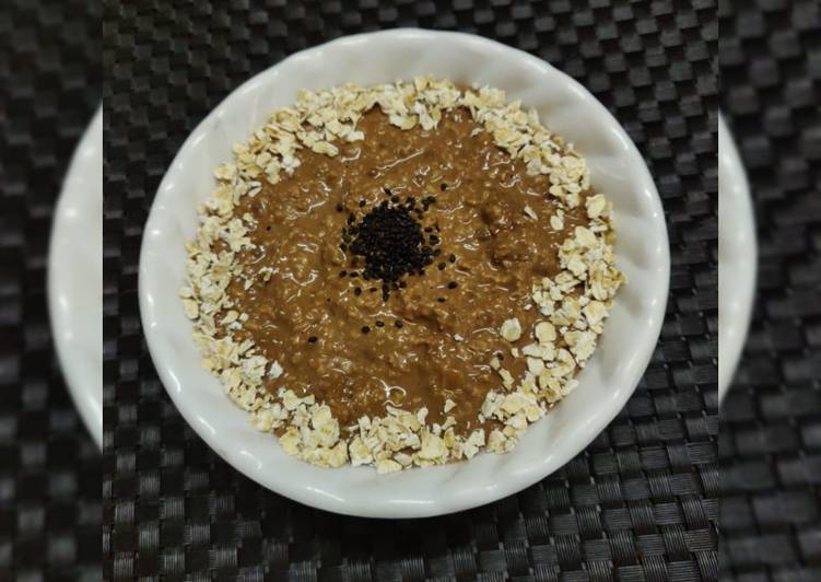 How to Make Quick Cocoa Peanut Butter Overnight Oats