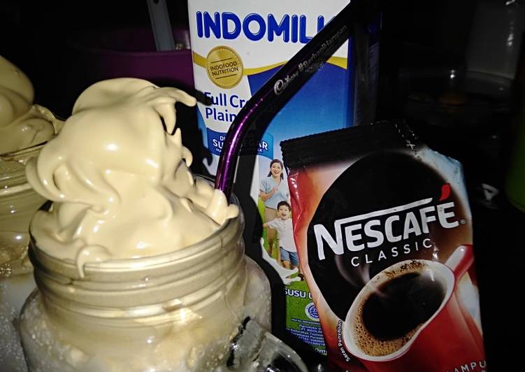 Dalgona coffe nescafe classic