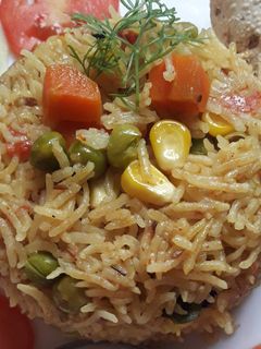 वेज पुलाव (Veg pulao recipe in hindi) रेसिपी मुख्य फोटो