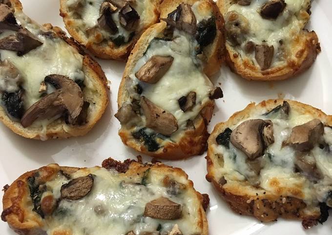 How to Make Super Quick Homemade Mushroom &amp; Spinach bruschetta