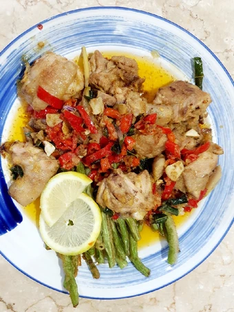 Cara Gampang Membikin Resep Ayam telor asin pedas yang Lezat Sekali Anti Ribet, Mantap Sekali