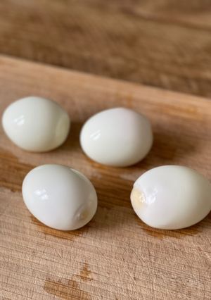 A picture of 🥚 Boiled eggs - perfectly peeled with a pressure cooker.
