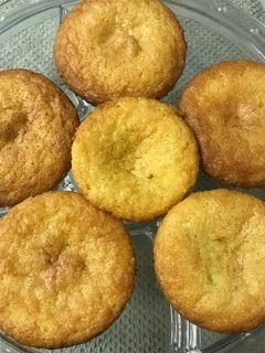 Una foto de Mantecadas de naranja