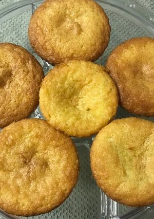Una foto de Mantecadas de naranja