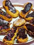 اكلير بالشوكولاتة و التفاح و الموز🍫🍏🍌