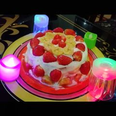 A picture of CraemCake.