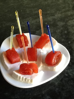 Una foto de Queso fresco con membrillo