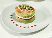 Una foto de salsas para acompañar el salmon