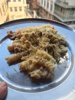 A picture of White Sauce Pasta.