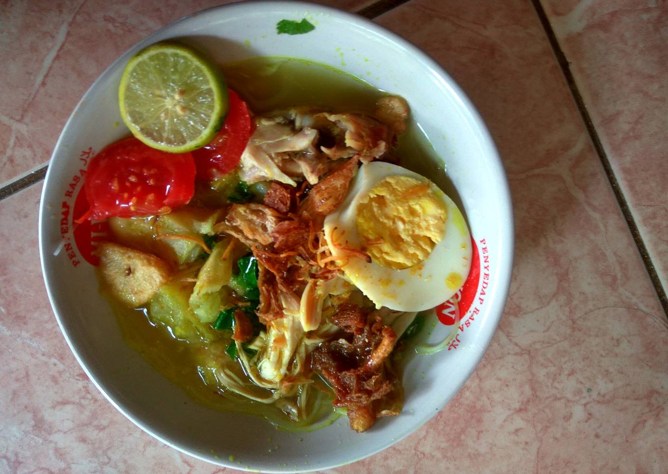 Soto ayam kuning tanpa santan