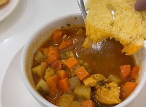 Foto de Ensopado de frango com legumes