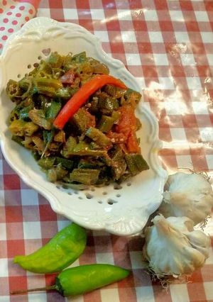A picture of Pyaaz Bhindi.