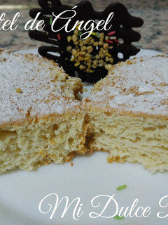 Una foto de Pastel de ángel (angel food cake) con un toque especial