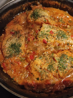 Una foto de Bacalao con tomate