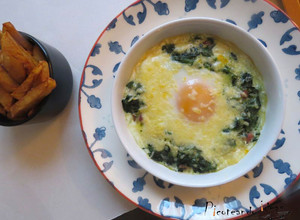 Una foto de Huevos a la Florentina