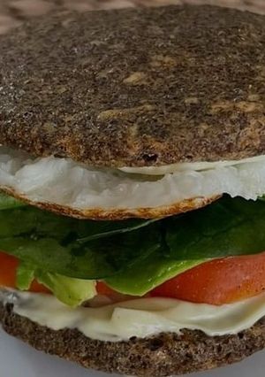 Una foto de Sándwich con pan de lino
