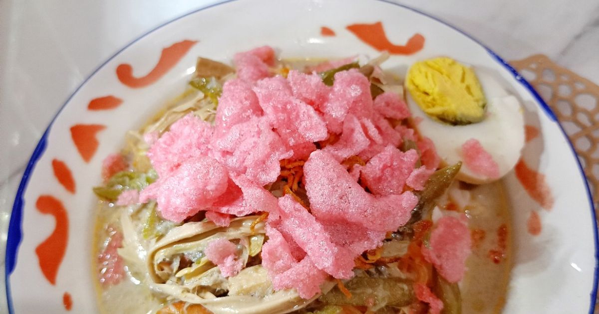 Lontong Gulai Tauco