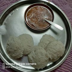 Idli sambar A picture of Idli sambar.