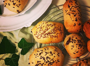 Foto di Brioches senza uova e senza lattosio, con esubero di lievito madre
