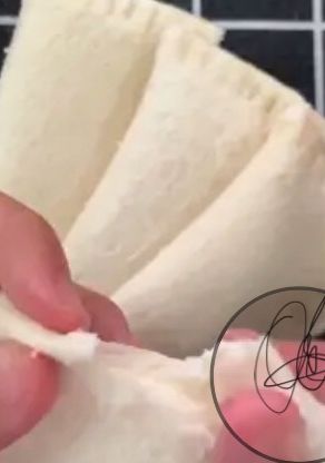 Hình của món Bánh Sandwich sữa chua.