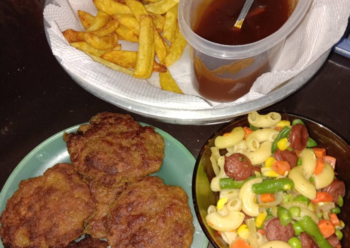 Beefy steak with sausage pasta vege