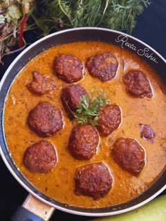 लौकी के कोफ्ते (Lauki ke kofte recipe in Hindi) रेसिपी मुख्य फोटो