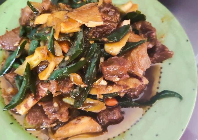 Oseng daging kambing cabe hijau